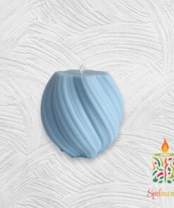Vela con forma de espiral color azul